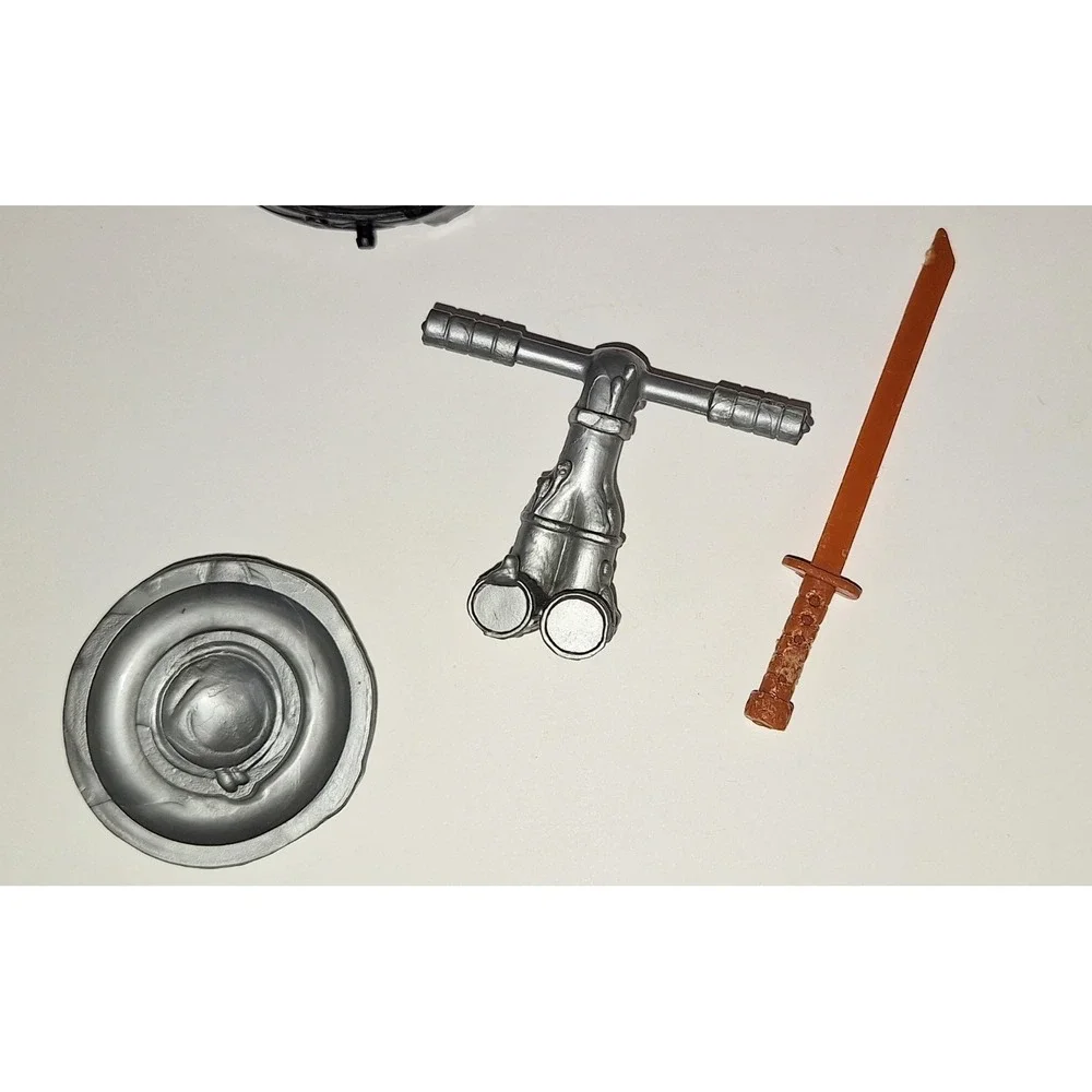TMNT Leonardo head dropping‎ figure Katana Shield and Accessories Blue Bandana